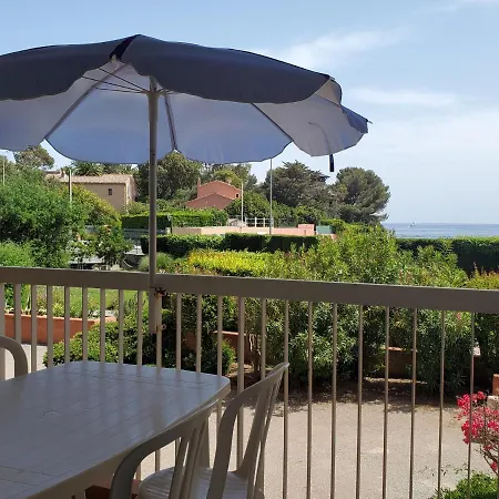 Saint-raphael La Peguiere Face A La Vue