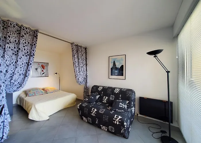 Saint-raphael La Peguiere Face A La Vue 公寓