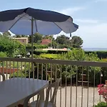 Saint-raphael La Peguiere Face A La Vue