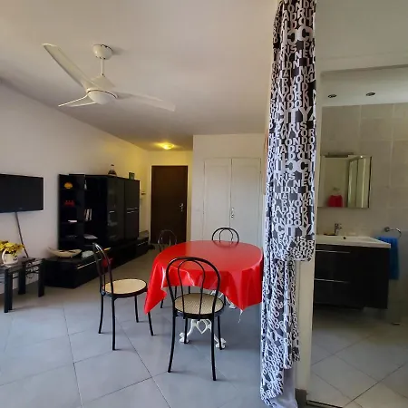 Saint-raphael La Peguiere Face A La Vue アパート Saint-Raphaël