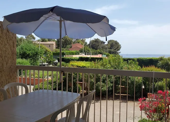 Saint-raphael La Peguiere Face A La Vue